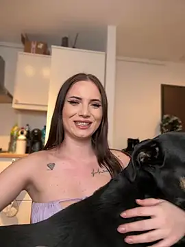 AvaGianna online show from December 16, 2024, 10:13 pm