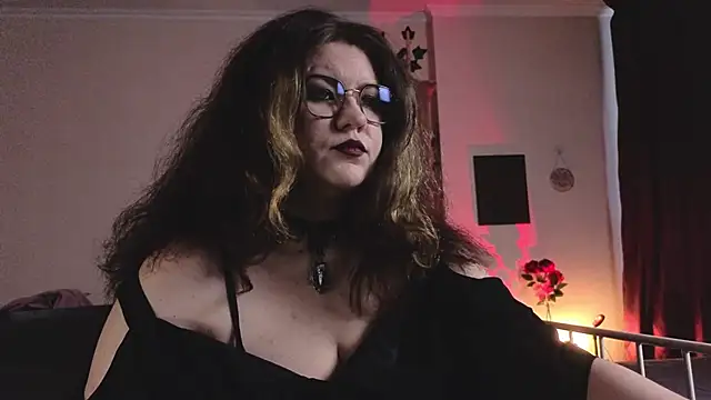 Laura Karamazov online show from February 10, 2026, 11:03 am