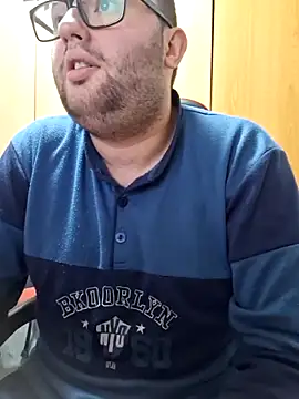 Javier bear online show from March 9, 2025, 10:08 pm