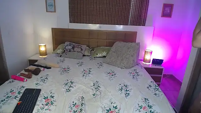 ShanonLe online show from February 7, 2025, 5:40 pm