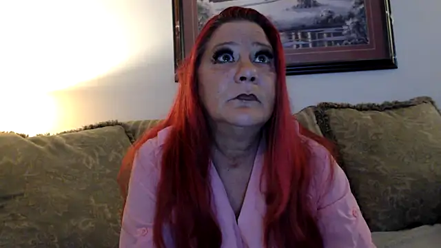 LexxiLeeds online show from October 1, 2025, 10:43 am