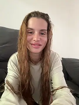 EmiliaCatalina online show from March 6, 2026, 6:37 pm