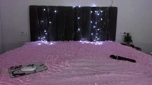 Mika Ray online show from December 25, 2024, 11:10 pm