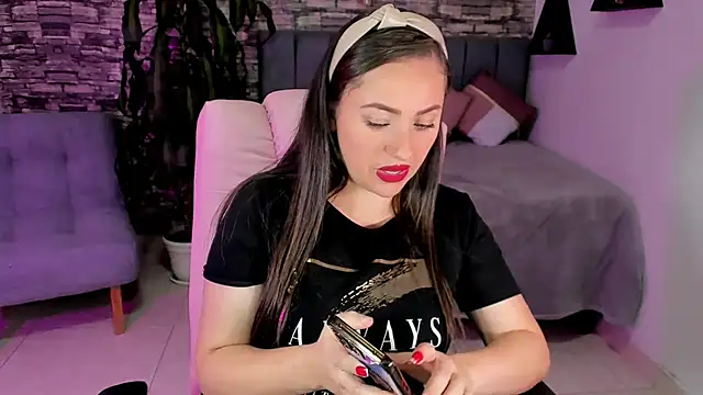  oliviawilde 1 online show from February 9, 2025, 4:25 am