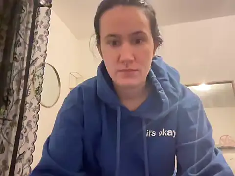 Snapshot of Furyofmoon chatting on December 27, 2024, 5:26 pm Furyofmoon online show from December 27, 2024, 5:26 pm