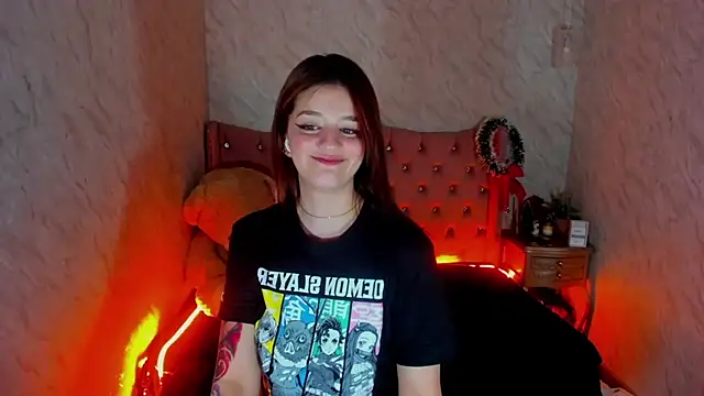 LiaHarryis online show from December 13, 2024, 6:21 am