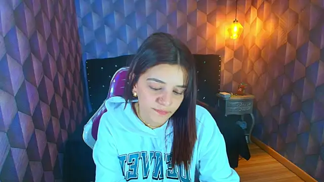 LiaHarryis online show from March 21, 2026, 6:22 pm