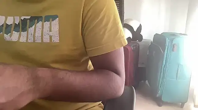 Snapshot of dhruv-sluppy chatting on December 24, 2024, 4:44 am dhruv-sluppy online show from December 24, 2024, 4:44 am