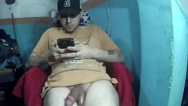 JoelCrza online show from January 17, 2025, 2:28 pm