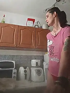 Snapshot of LauraBaby chatting on June 2, 2026, 3:36 pm LauraBaby online show from June 2, 2026, 3:36 pm