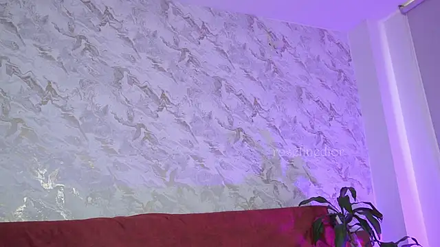 roselinedior online show from September 22, 2025, 2:52 pm