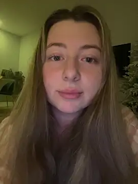 curvyflawless online show from January 12, 2025, 6:16 pm