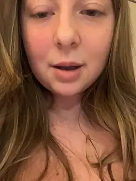 curvyflawless online show from February 23, 2025, 9:44 am