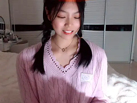 -Lucky Girl online show from January 4, 2025, 9:43 am