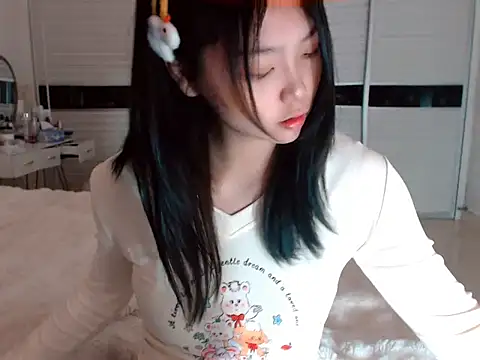 -Lucky Girl online show from January 7, 2025, 2:10 am