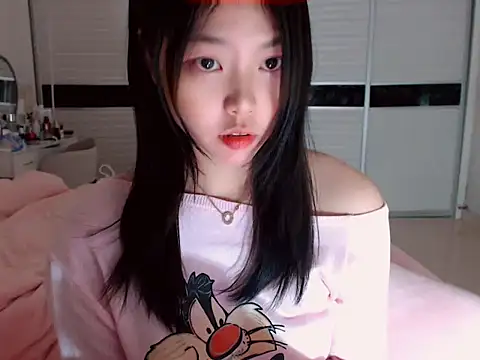 -Lucky Girl online show from January 8, 2025, 11:54 am