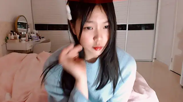 -Lucky Girl online show from January 10, 2025, 2:23 pm