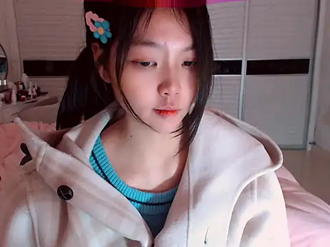 -Lucky Girl online show from February 3, 2025, 8:46 am