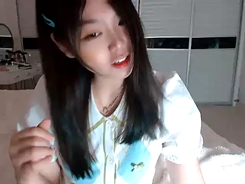 -Lucky Girl online show from March 11, 2025, 12:44 am