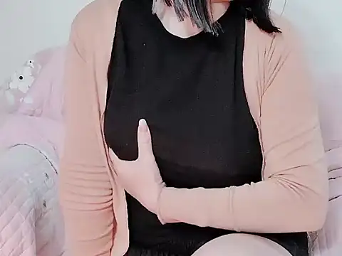 Bella Babi online show from January 13, 2025, 8:47 am