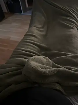 donhuan14 online show from February 24, 2025, 3:33 am