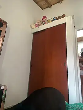 Snapshot of emmyjhonson07 chatting on January 18, 2026, 5:17 pm emmyjhonson07 online show from January 18, 2026, 5:17 pm