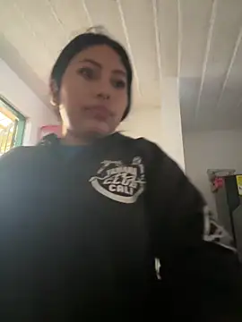 Snapshot of emmyjhonson07 chatting on February 2, 2026, 1:21 pm emmyjhonson07 online show from February 2, 2026, 1:21 pm