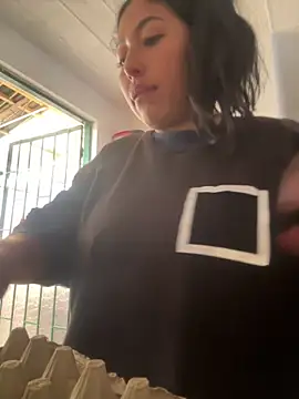 Snapshot of emmyjhonson07 chatting on February 20, 2026, 12:38 pm emmyjhonson07 online show from February 20, 2026, 12:38 pm