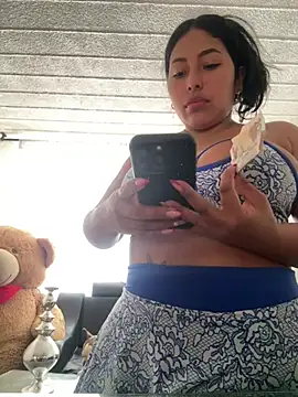 Snapshot of emmyjhonson07 chatting on February 27, 2026, 1:22 pm emmyjhonson07 online show from February 27, 2026, 1:22 pm