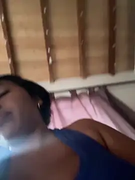 Snapshot of emmyjhonson07 chatting on April 6, 2026, 12:28 pm emmyjhonson07 online show from April 6, 2026, 12:28 pm