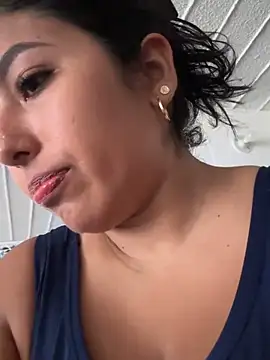 Snapshot of emmyjhonson07 chatting on April 9, 2026, 11:48 am emmyjhonson07 online show from April 9, 2026, 11:48 am