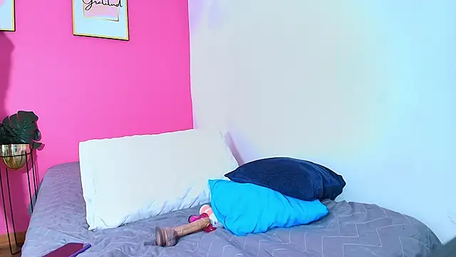 shybutdirtygirrll online show from December 24, 2024, 10:55 am