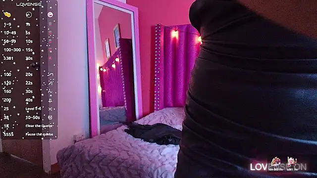 shybutdirtygirrll online show from January 6, 2025, 12:46 pm