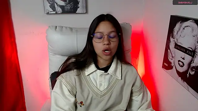 SamanthaRoldaan online show from January 25, 2025, 1:52 pm