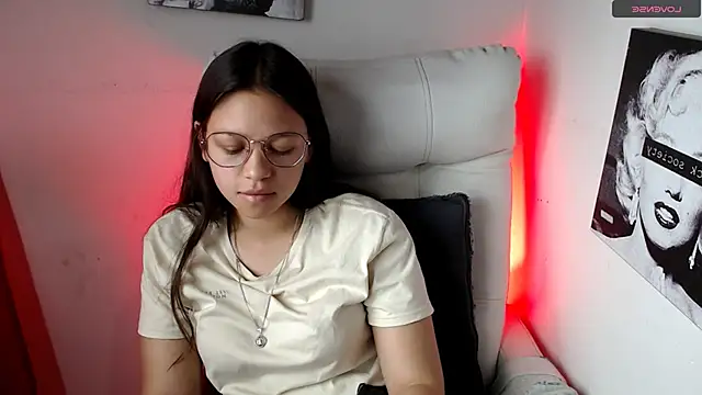 SamanthaRoldaan online show from February 6, 2025, 4:25 pm