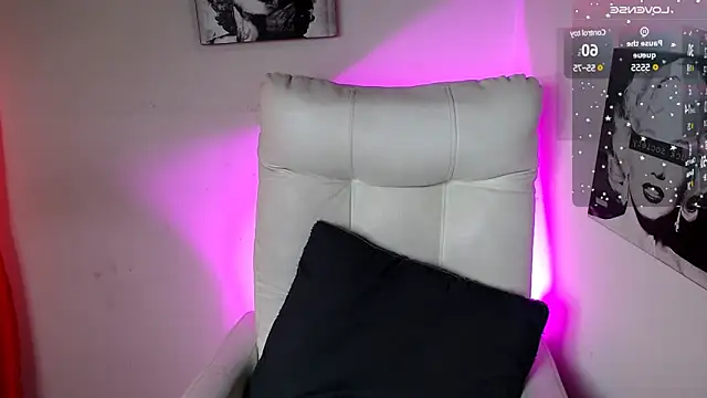 SamanthaRoldaan online show from February 28, 2025, 5:04 pm