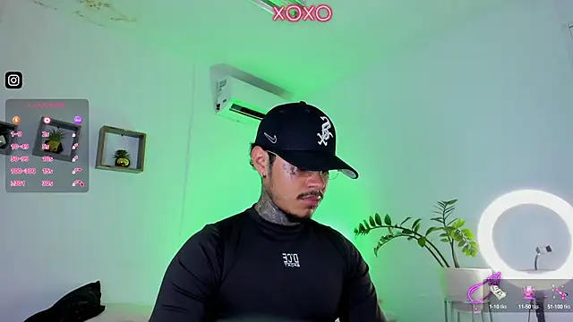 JordanSmiith  online show from January 21, 2025, 8:43 pm