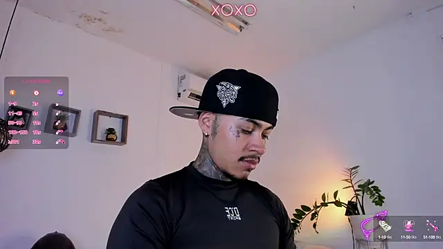 JordanSmiith  online show from January 31, 2025, 7:40 pm