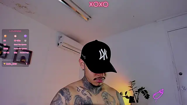 JordanSmiith  online show from February 5, 2025, 11:17 pm