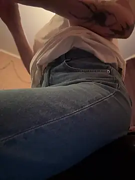 Snapshot of naughty_lucifer chatting on March 14, 2025, 4:40 pm naughty lucifer online show from March 14, 2025, 4:40 pm