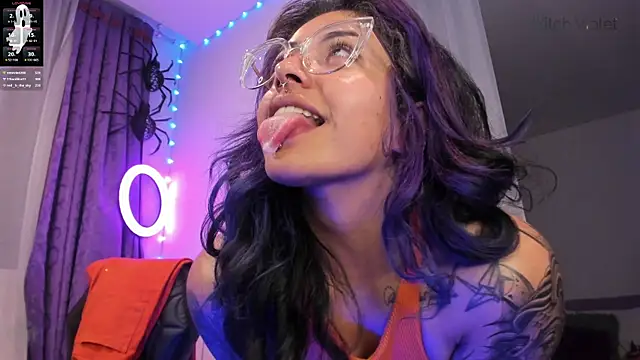 witchviolet online show from December 5, 2024, 3:15 am