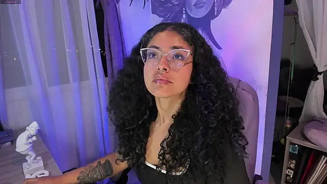 witchviolet online show from December 5, 2025, 2:53 am