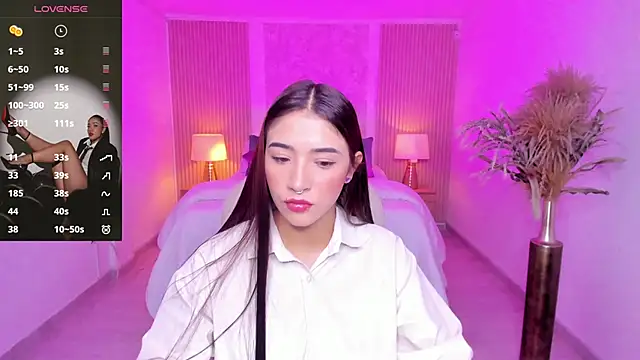 Snapshot of Antonella_Grayy chatting on February 25, 2026, 11:09 am Antonella Grayy online show from February 25, 2026, 11:09 am