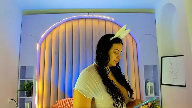 Snapshot of eva_daemon chatting on September 25, 2025, 11:36 am eva daemon online show from September 25, 2025, 11:36 am