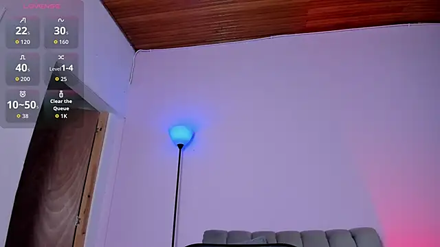 Snapshot of zoe6x chatting on November 29, 2025, 2:20 pm zoe6x online show from November 29, 2025, 2:20 pm