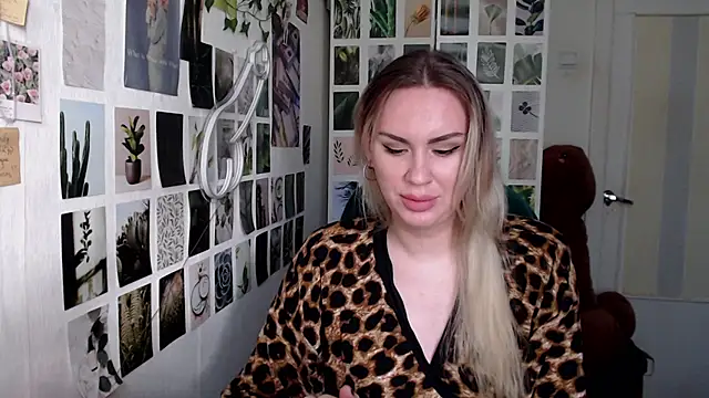 CapriScorpion online show from September 25, 2025, 11:25 am