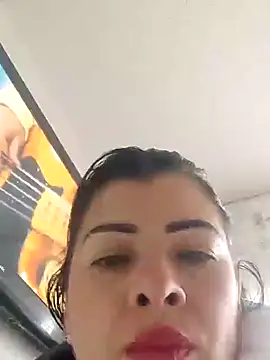 queen fetish online show from December 3, 2024, 7:44 pm