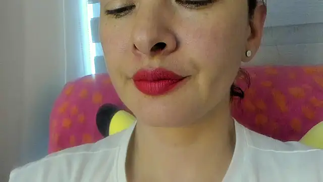 queen fetish online show from July 8, 2026, 8:24 pm