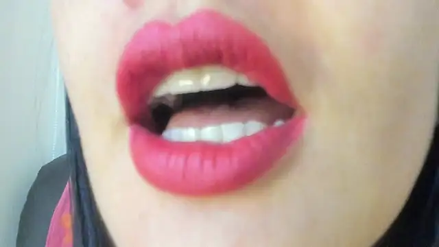 queen fetish online show from July 12, 2026, 9:06 pm