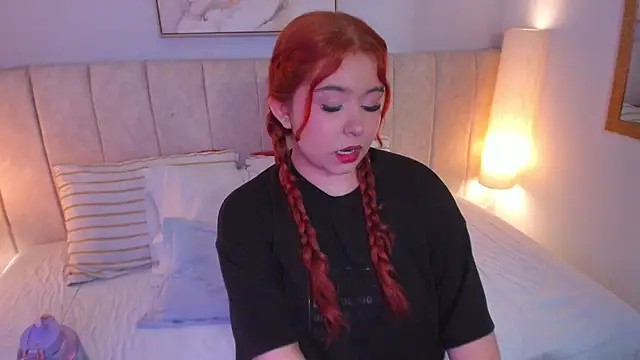 Atenea cuteee online show from February 3, 2026, 2:10 am